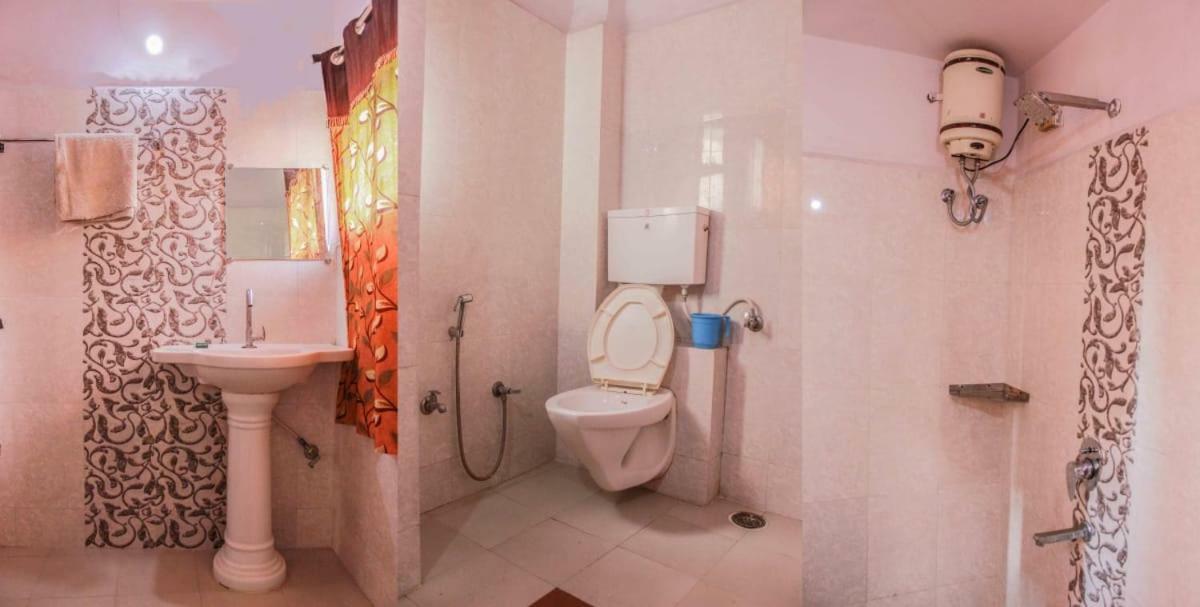 New Crown Hotel Indore Exterior foto